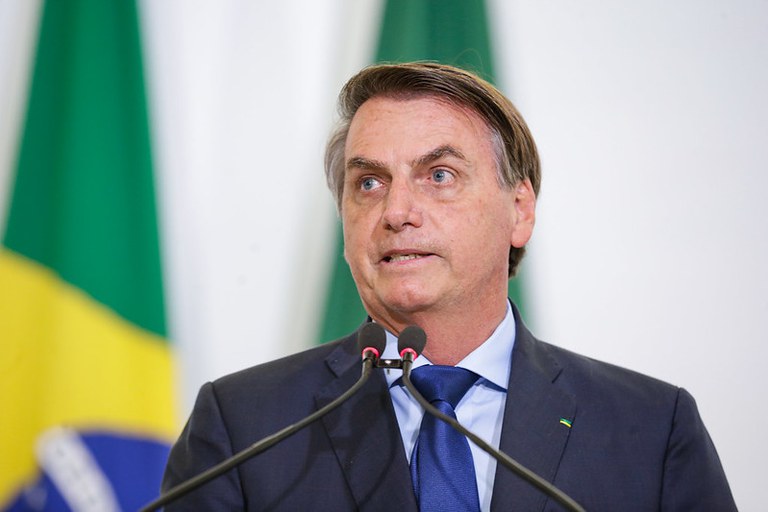 Defesa demolida
