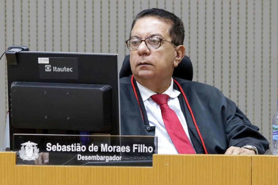Amizade suspeita
