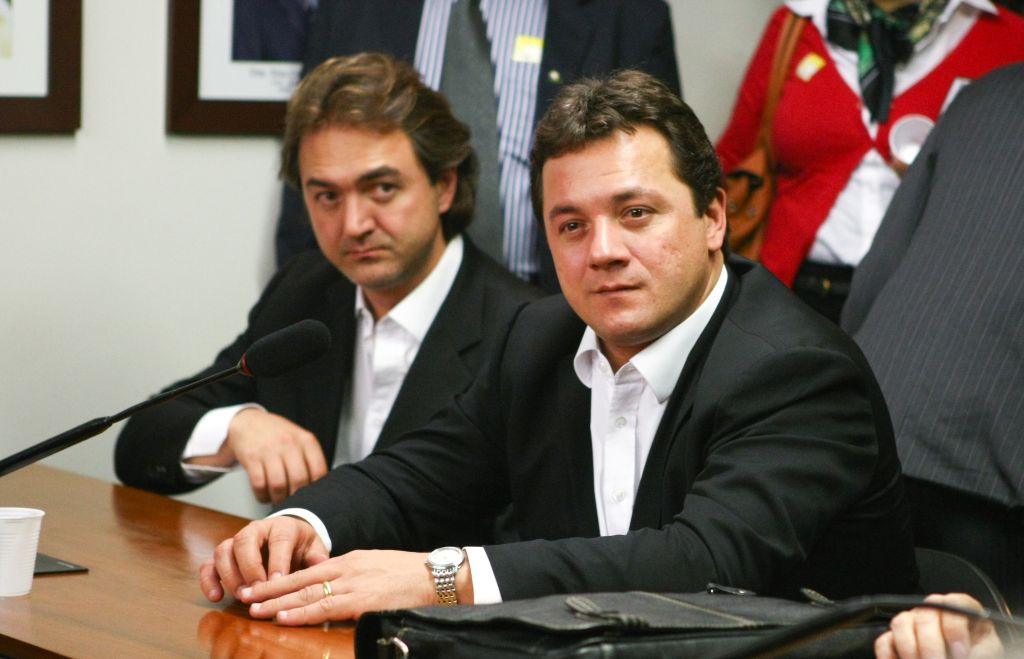 Menos de um mês