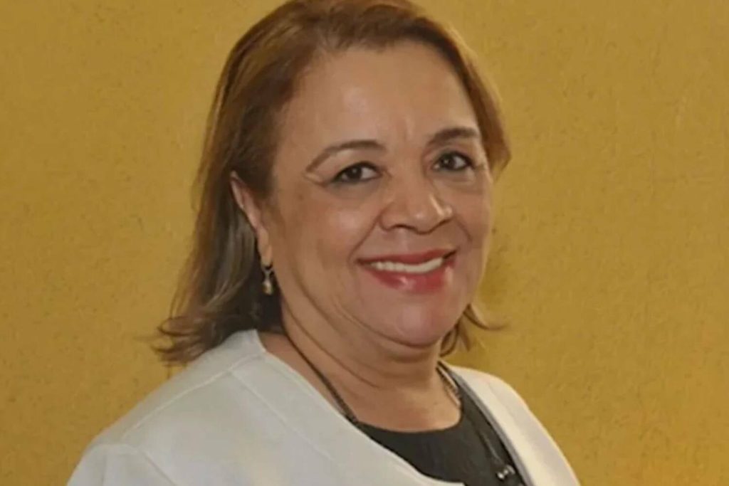 Aposentada de novo