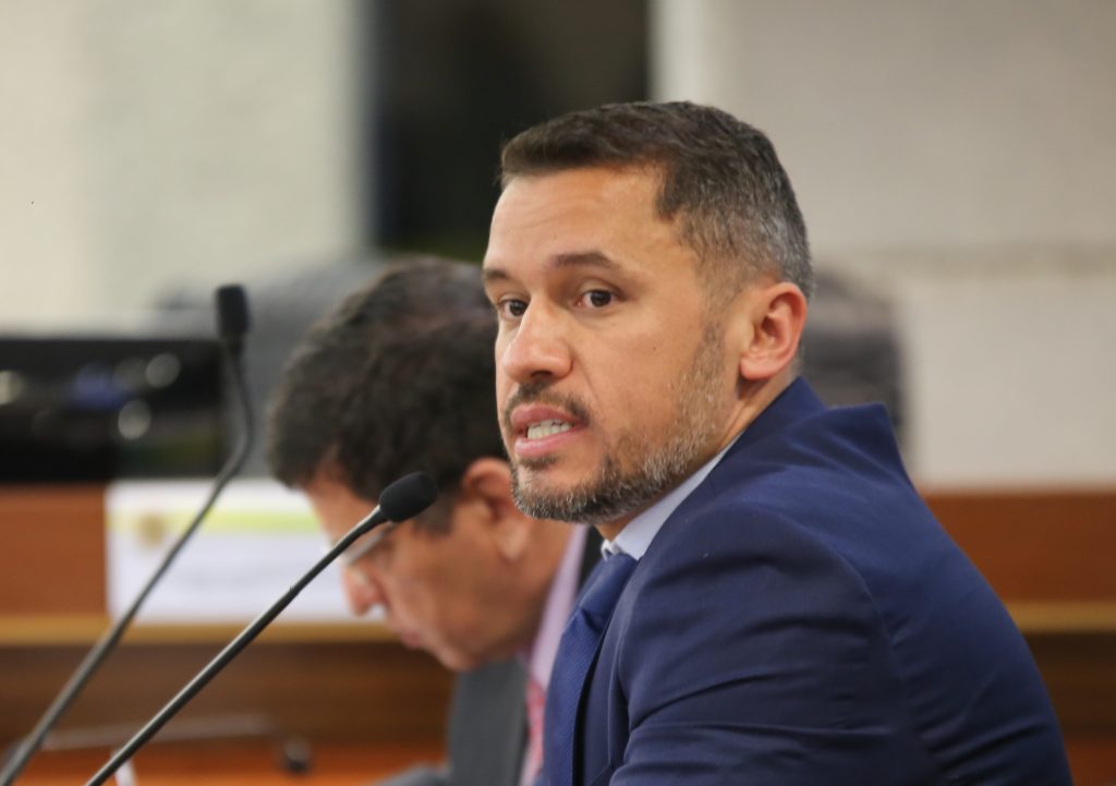 Me deixem pra lá