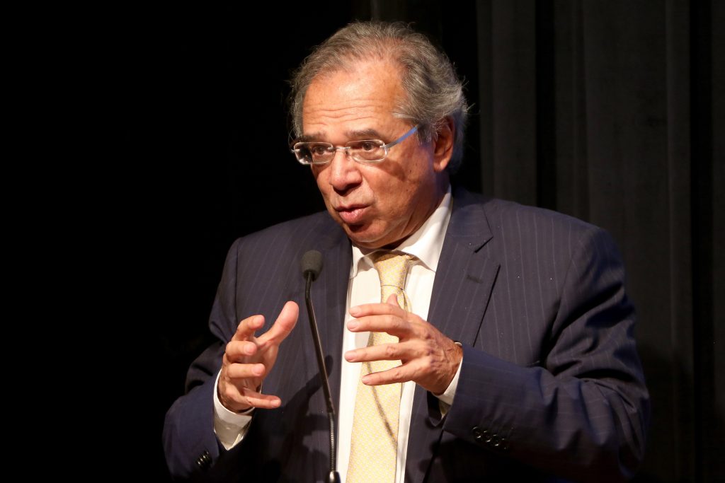 Os inimigos de Paulo Guedes