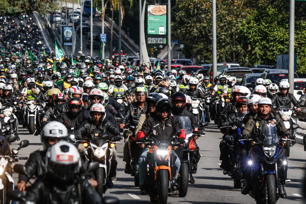 A aposta motorizada de Bolsonaro nas ruas