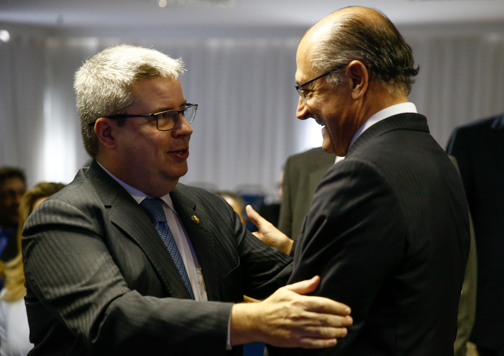 Kassab pede ajuda de Anastasia para trazer Alckmin