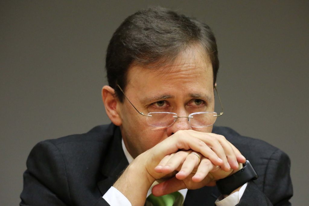 Banco Central aumenta previsão de crescimento do PIB