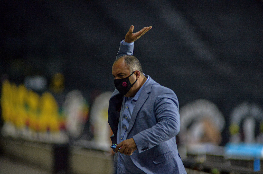 Derrota na Libertadores e eleição de Braz aceleram disputa pelo futuro do Flamengo