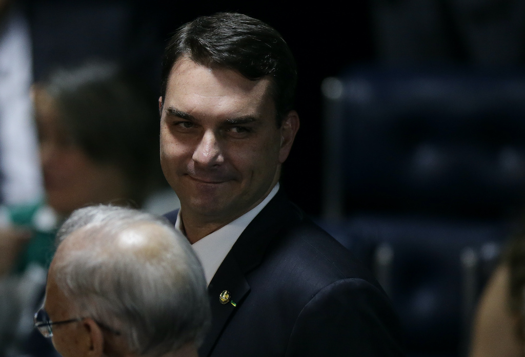 Flávio Bolsonaro espera anular já no STJ caso das rachadinhas