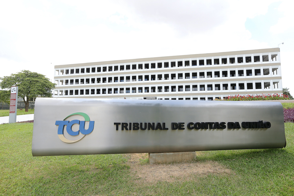 TCU contraria área técnica e cria gambiarra fiscal para governo Bolsonaro