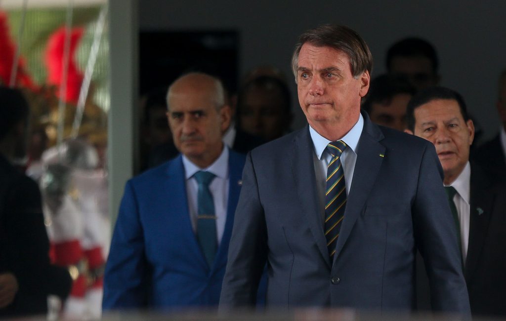 Ministros tentam reduzir danos com Congresso e Supremo