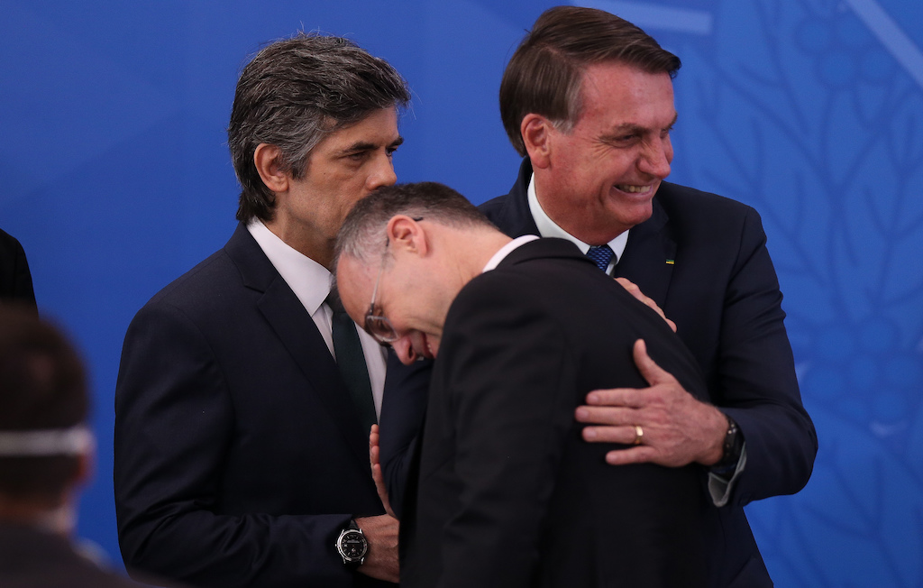 André Mendonça inicia viagens para garantir vaga no Supremo