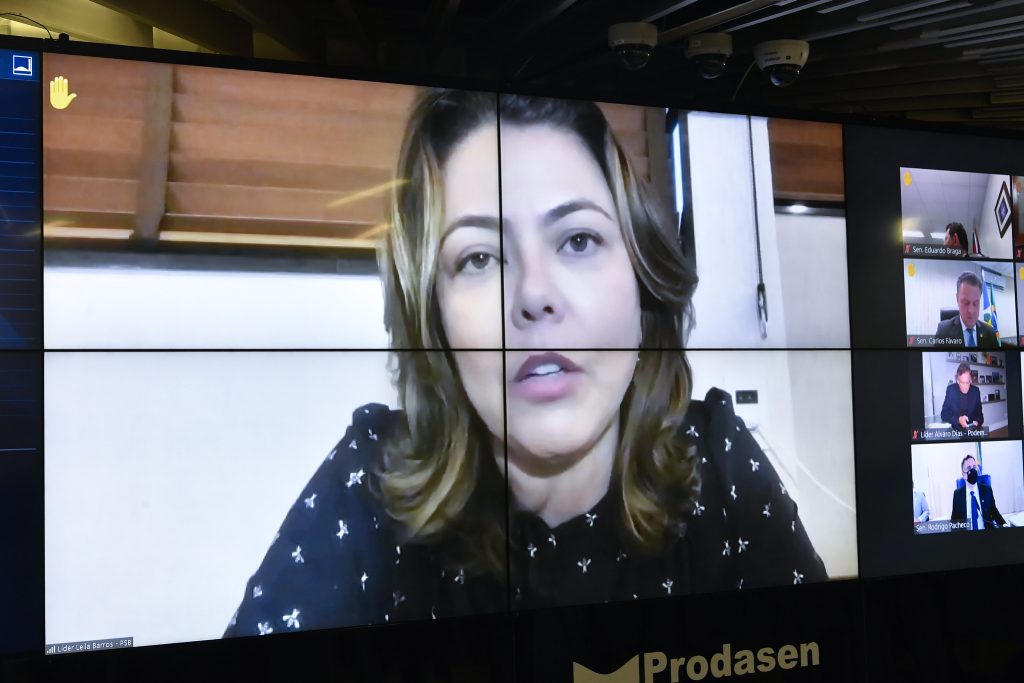 Senadora Leila Barros vai para o Cidadania