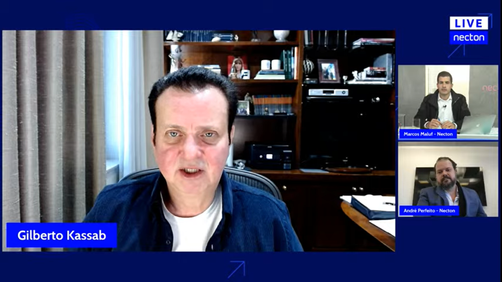 Kassab ressalta o desgaste político de Bolsonaro