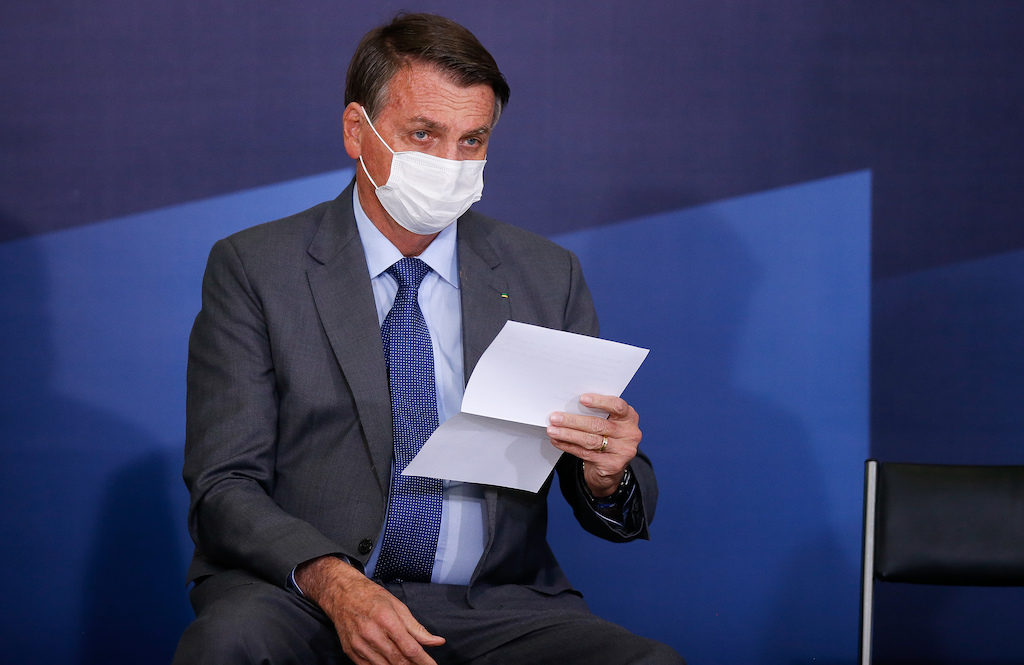 Bolsonaro quer usar relatórios do TSE para atacar urna eletrônica