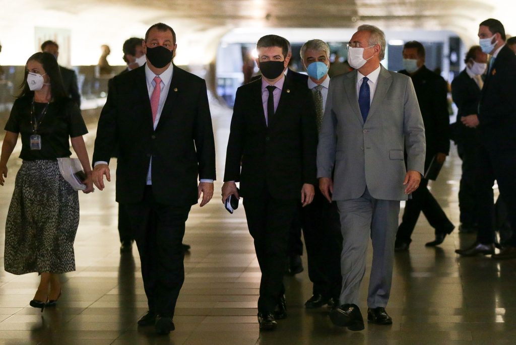 Senadores querem encerrar CPI da Pandemia em setembro