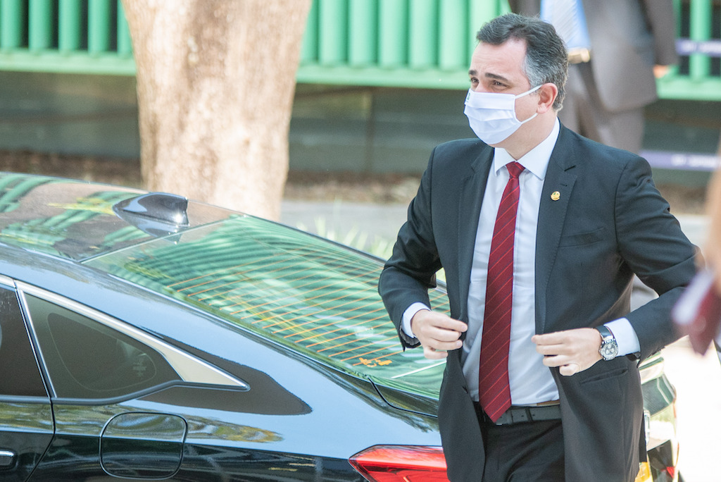 Pacheco atropela Ciro e se posiciona perante o Supremo