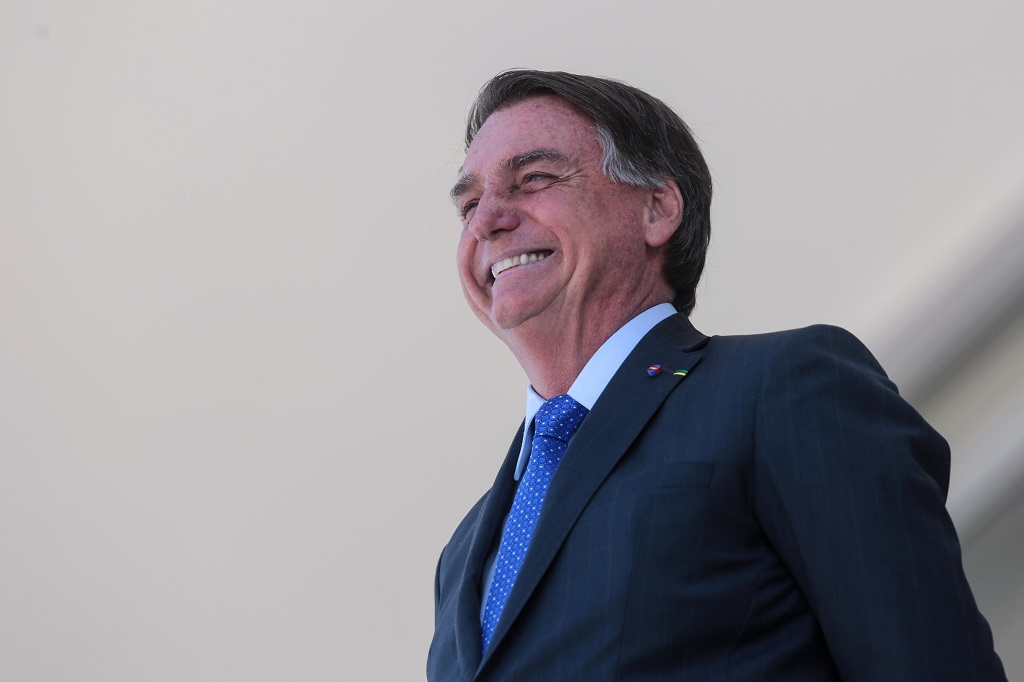 OAB manda recados a Bolsonaro ao se posicionar contra impeachment de Moraes