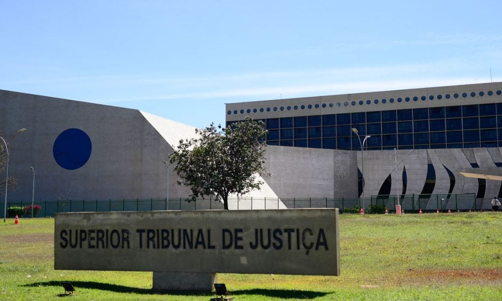 Hacker criptografou todos os processos e emails do STJ
