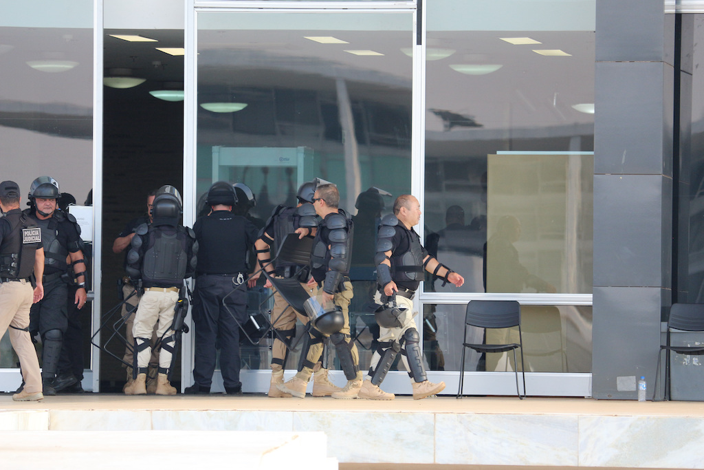 Ministros do Supremo encaram o 7 de setembro como rubicão do golpismo