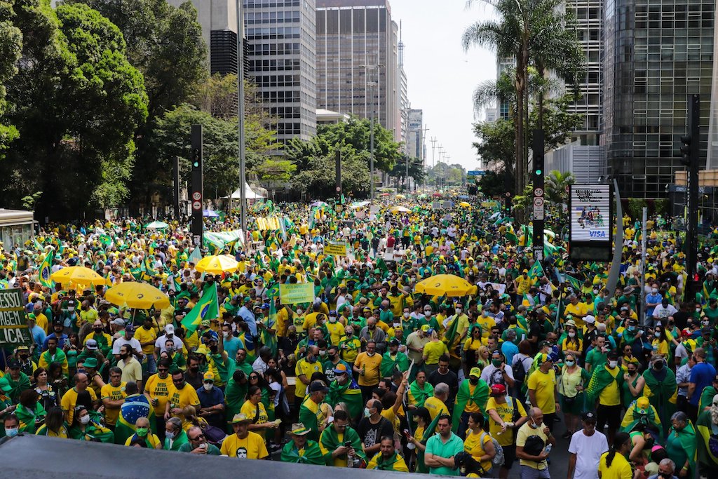 Ministros querem reação imediata e enfática de Fux