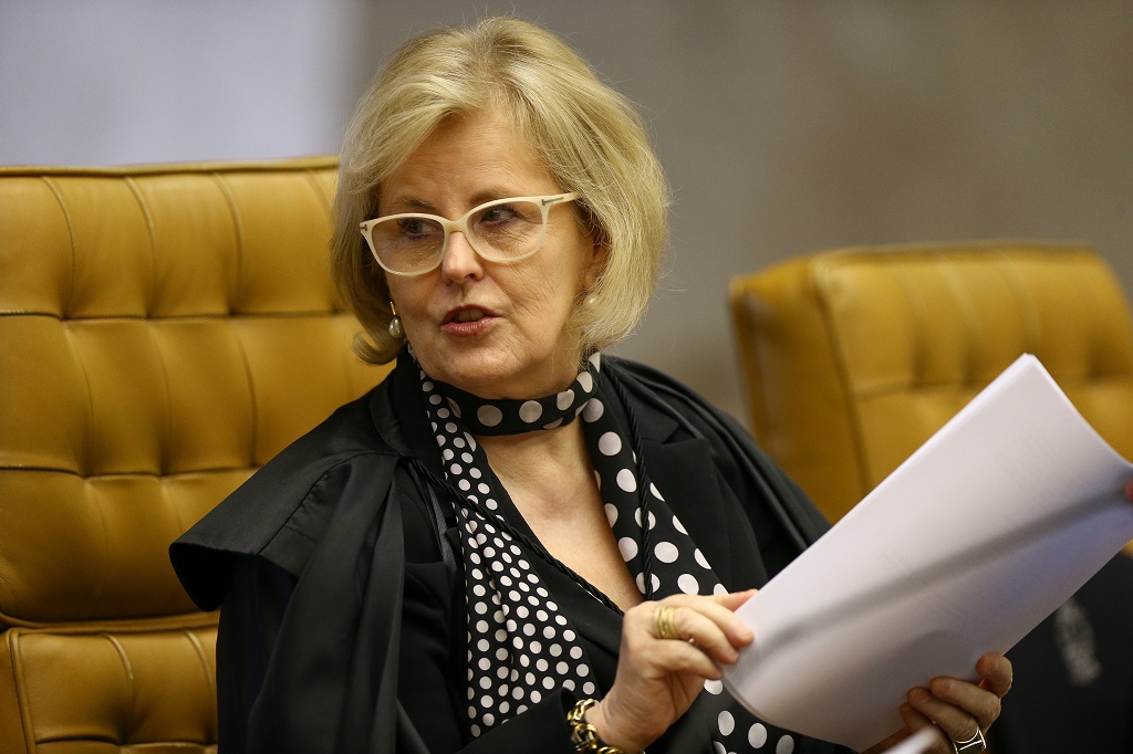 Rosa Weber desmarca julgamento da MP das fake news após Pacheco devolver texto de Bolsonaro