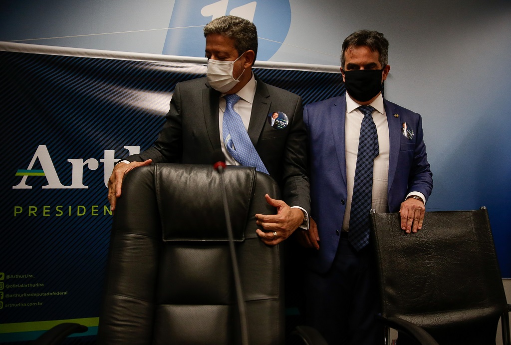Operação da PF mira período em que aliado de Lira e Ciro era diretor de logística da Saúde