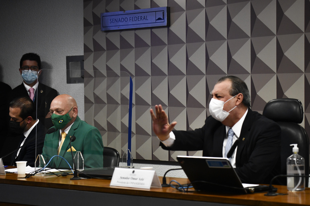 Bolsonaro gosta de desempenho de Hang na CPI da Pandemia