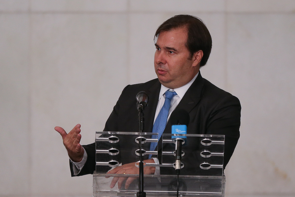 Rodrigo Maia está queimado