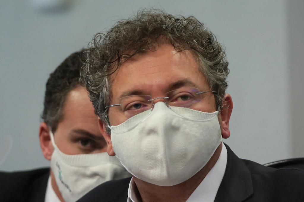 Renan Calheiros quer indiciar dono da Precisa Medicamentos
