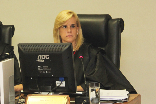 Advogada é premiada por defender direitos fundamentais e privacidade dos dados