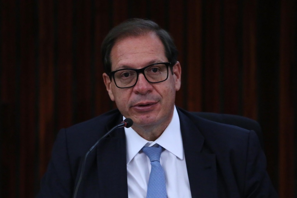 Salomão nega cassação da chapa Bolsonaro-Mourão; Campbell e Banhos o acompanham