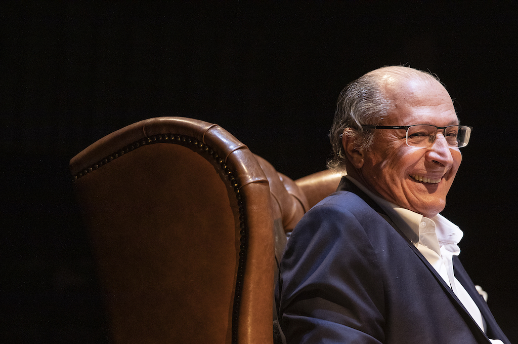Alckmin vê vantagem nas especulações envolvendo seu nome