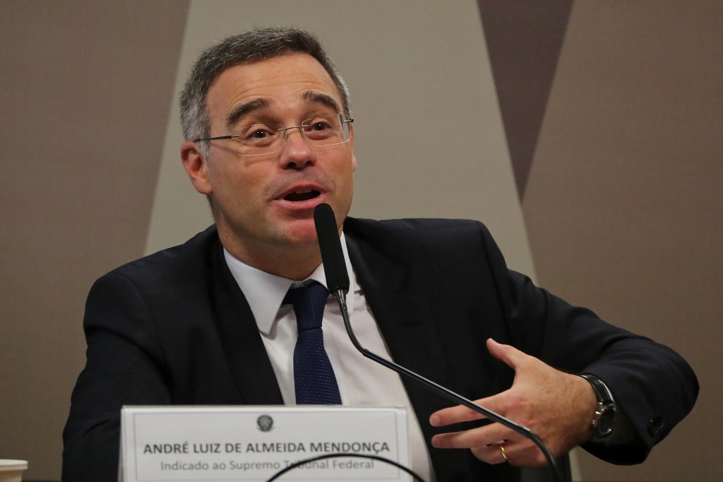 Aprovação de Mendonça para o STF é comemorada por desembargadores