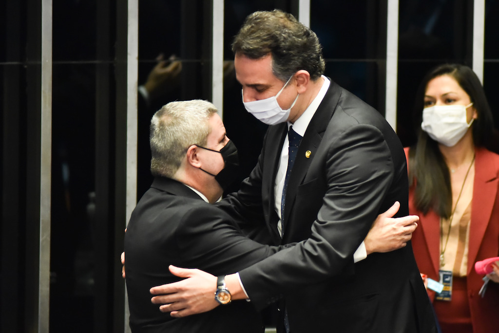 Anastasia é eleito para o TCU