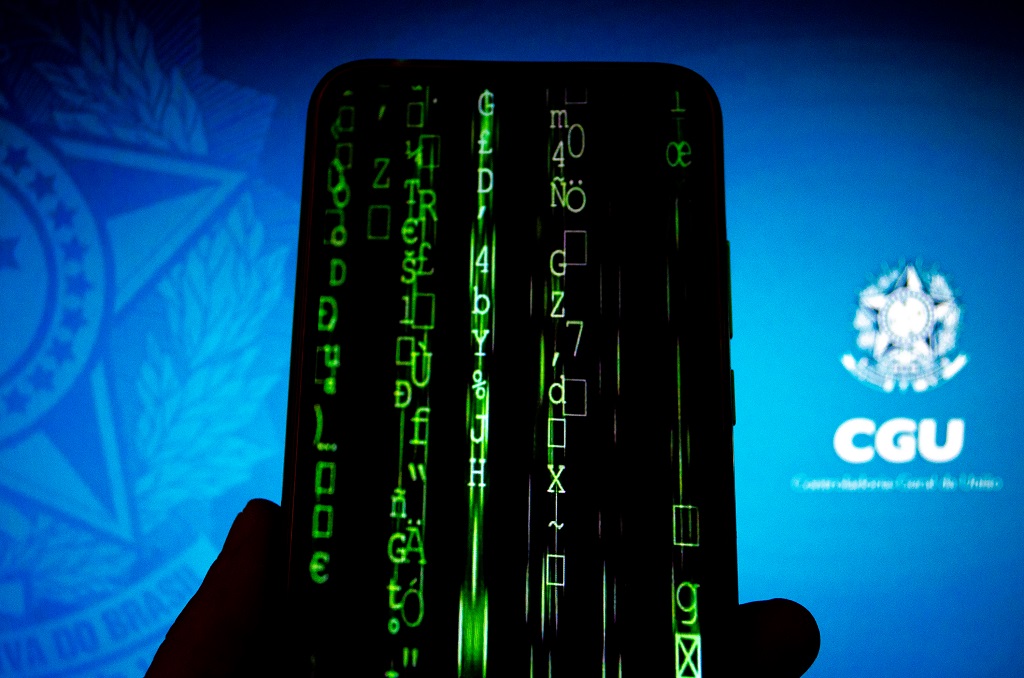 Governo sofre para recuperar dados de sites hackeados