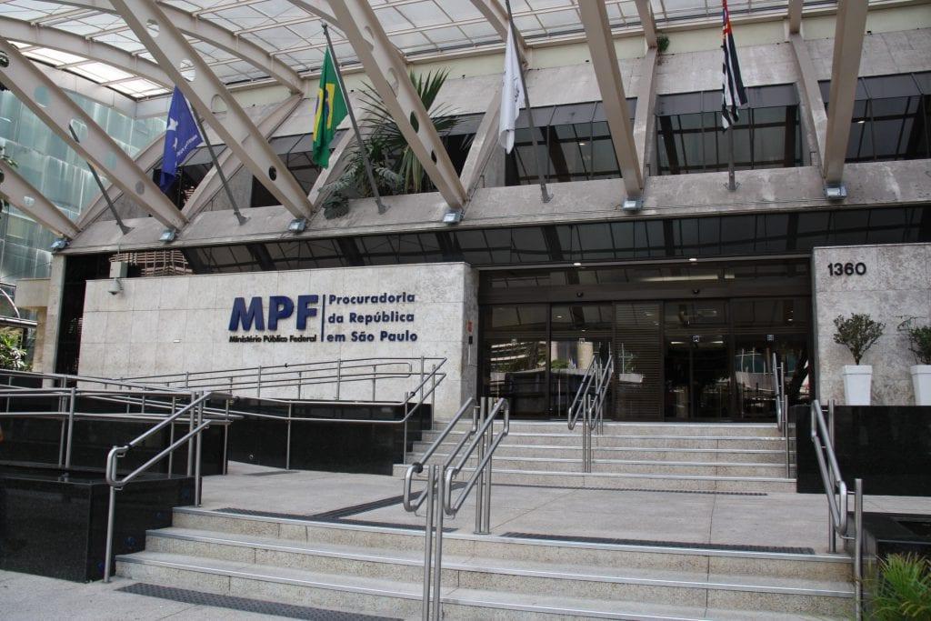 MPF de São Paulo exige das redes sociais uma transparência que não pratica