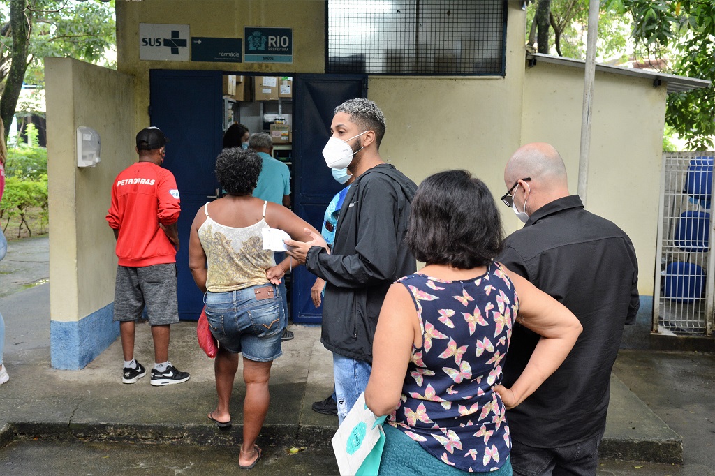 Posto para atendimento e vacinação contra a Covid-19 na zona norte do Rio de Janeiro, na terça-feira (11).