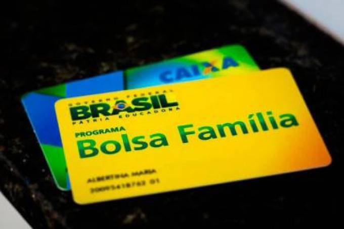 As dificuldades de Bolsonaro para faturar com o Auxílio-Brasil
