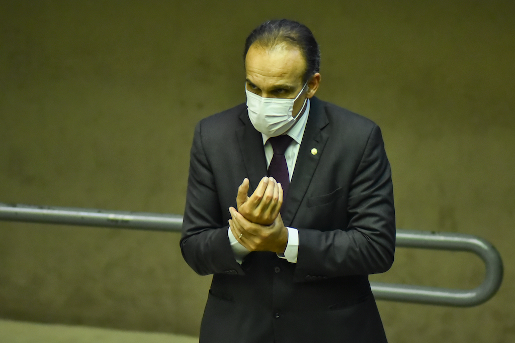 Relator do orçamento quer vaga do TCU