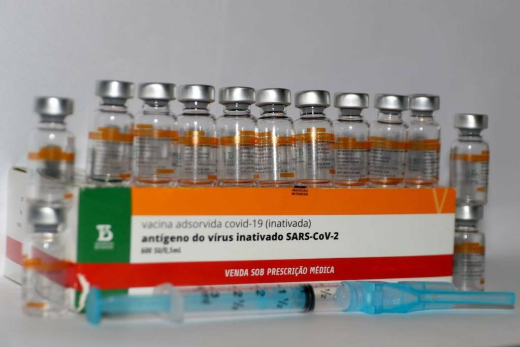 Ministério da Saúde se compromete com governadores a comprar Coronavac infantil