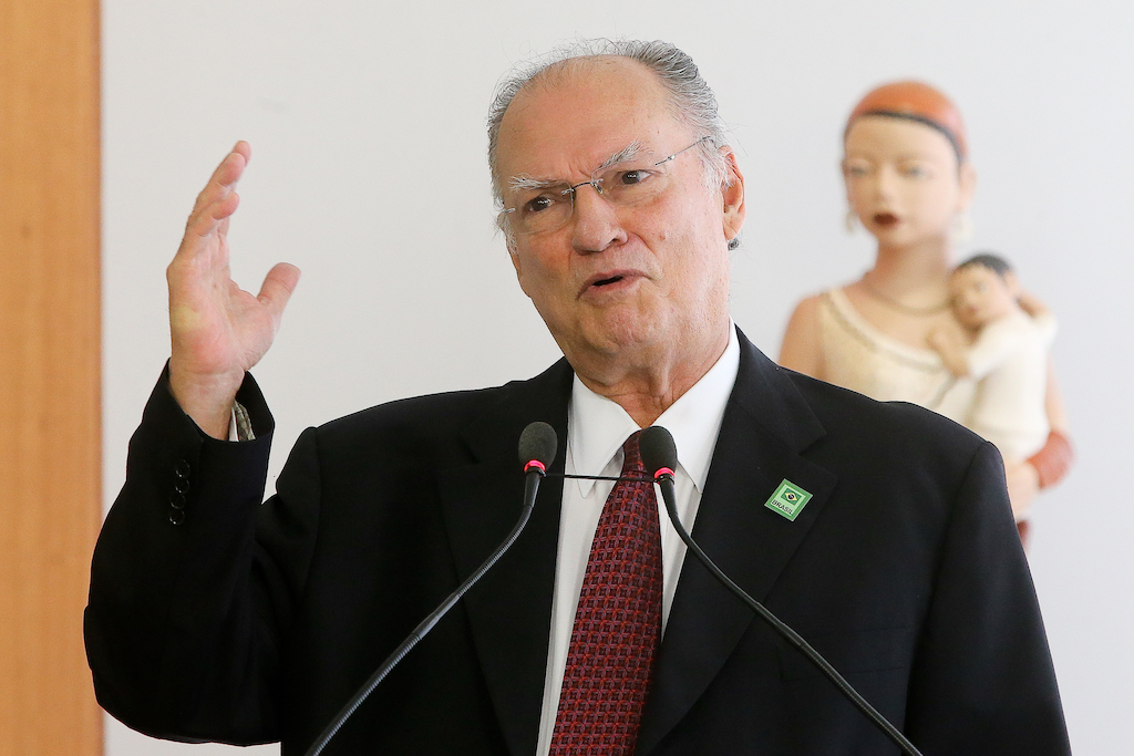 Partidos tentam avançar com federações, apesar do pouco tempo