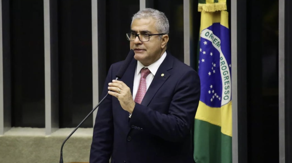 O autor da PEC dos Combustíveis gosta de cana