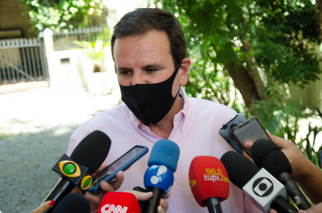 Justiça bloqueia bens de ex-secretário de Eduardo Paes