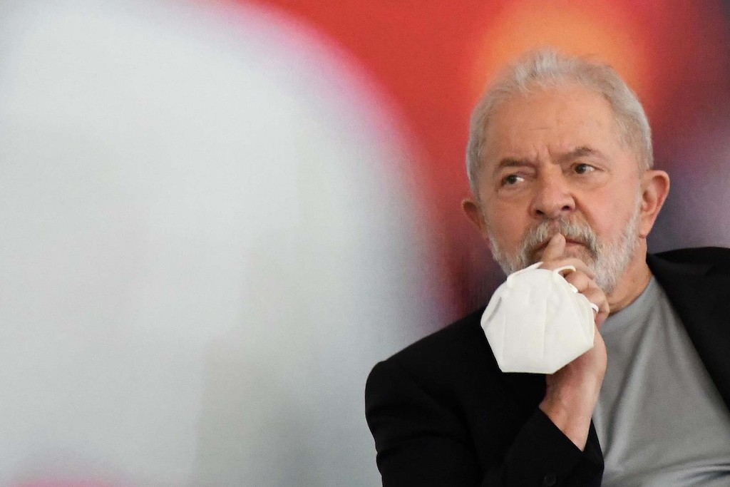 Lula diz ao PT que só lança pré-candidatura depois de alianças resolvidas