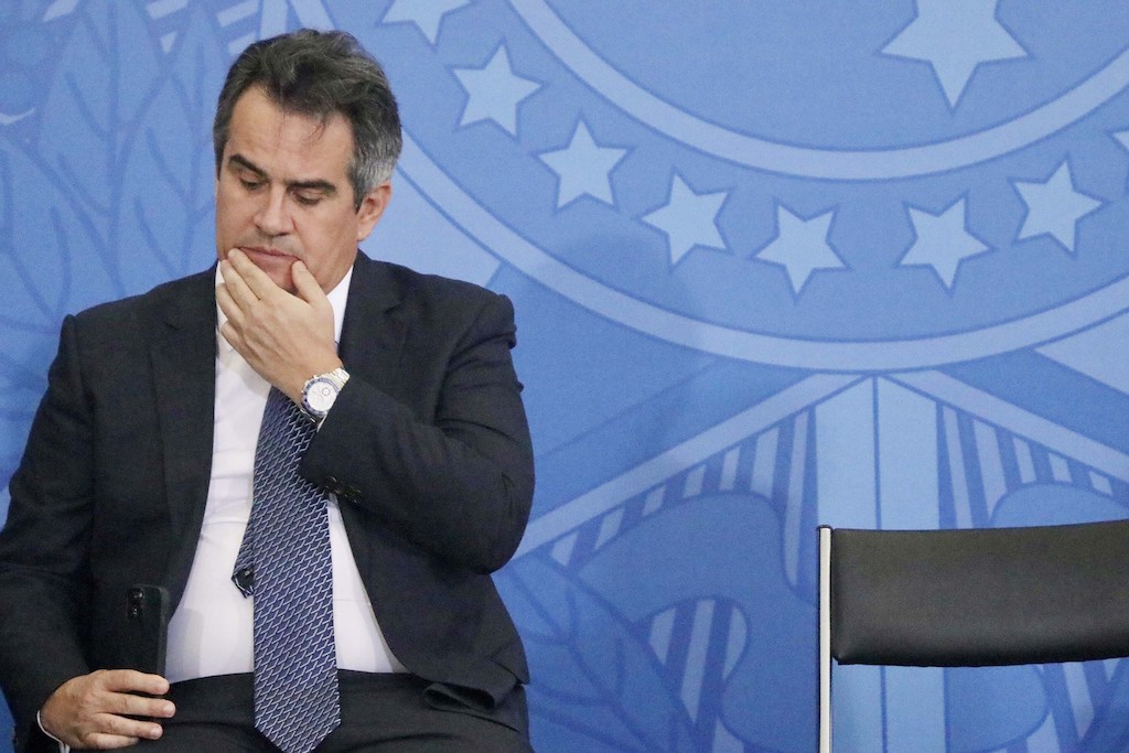 Ciro não fez, Ciro não faz