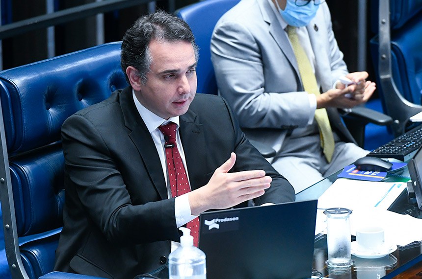 Pacheco lamenta crise na Ucrânia, mas não apoia ninguém