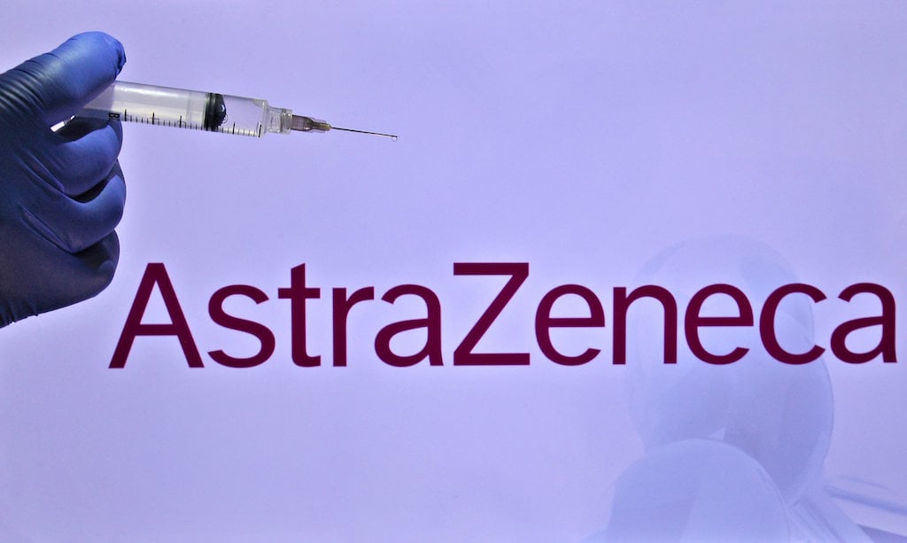 AstraZeneca e outras farmacêuticas não venderão vacinas para empresas