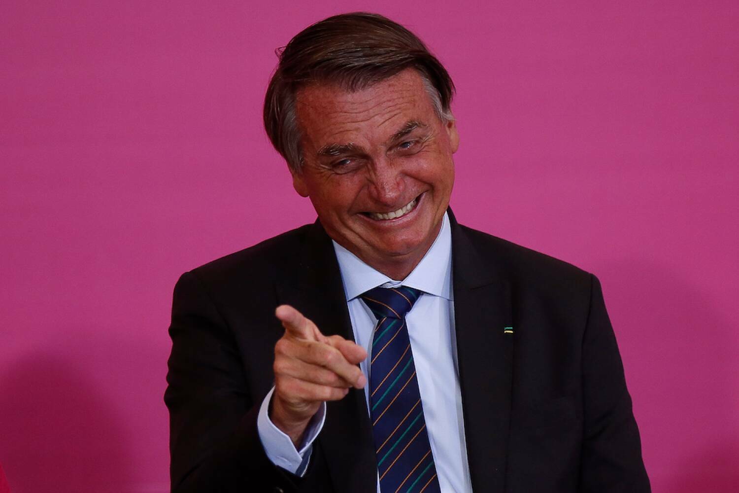 Bolsonaro chegou a dizer que não enviaria ninguém para buscar brasileiros refugiados, mas voltou atrás
