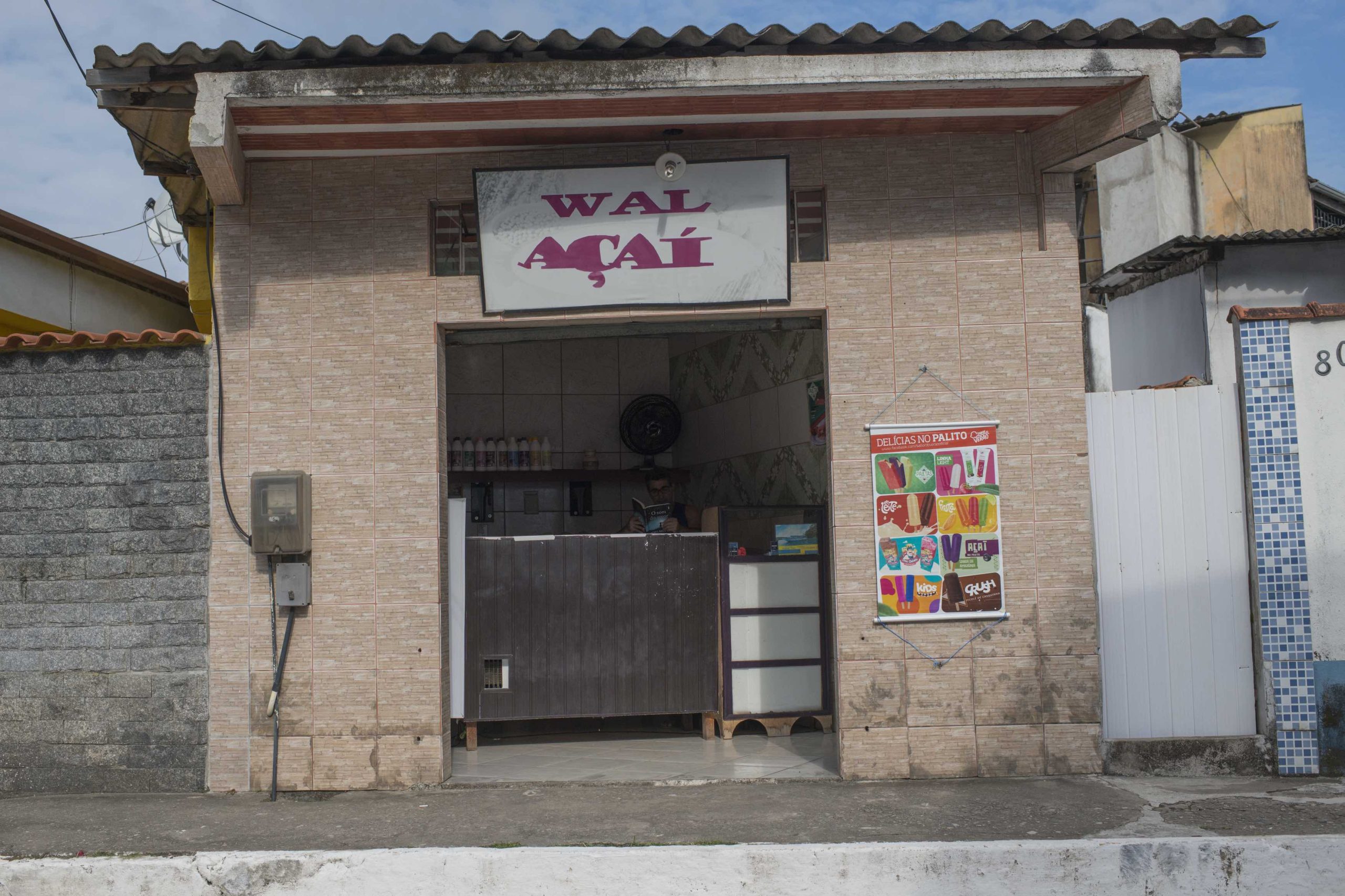 Fachada da loja de Walderice em Angra dos Reis