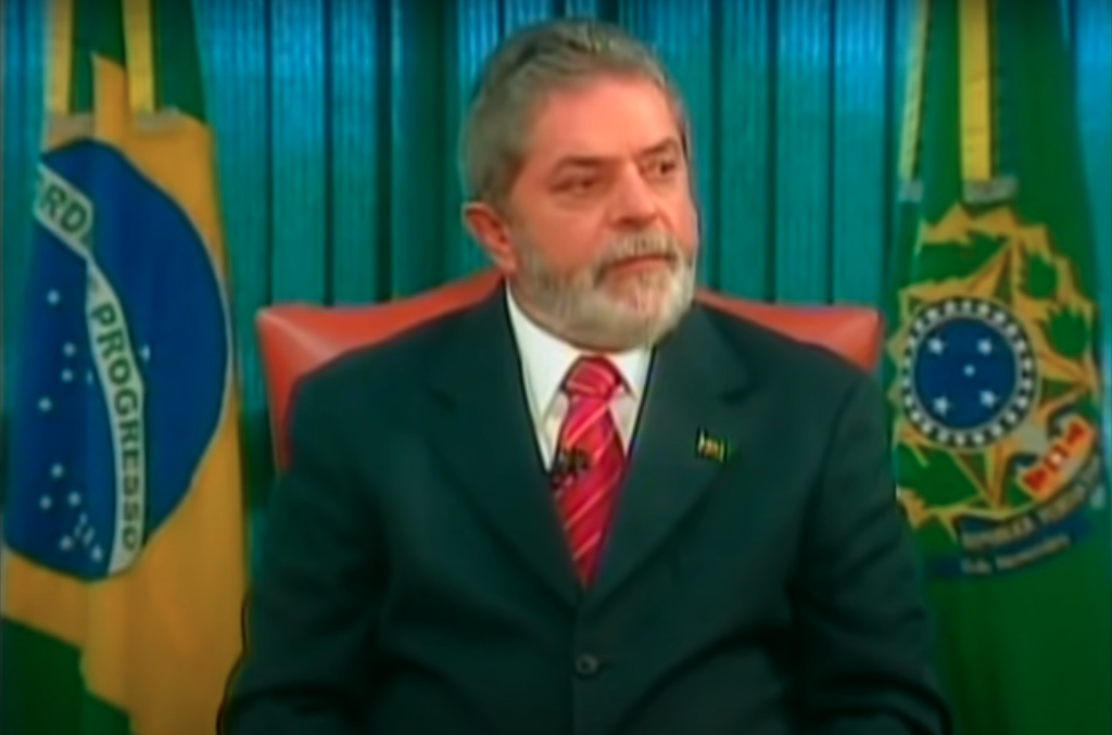 Lula critica Lava Jato, mas já pediu Mãos Limpas no Brasil