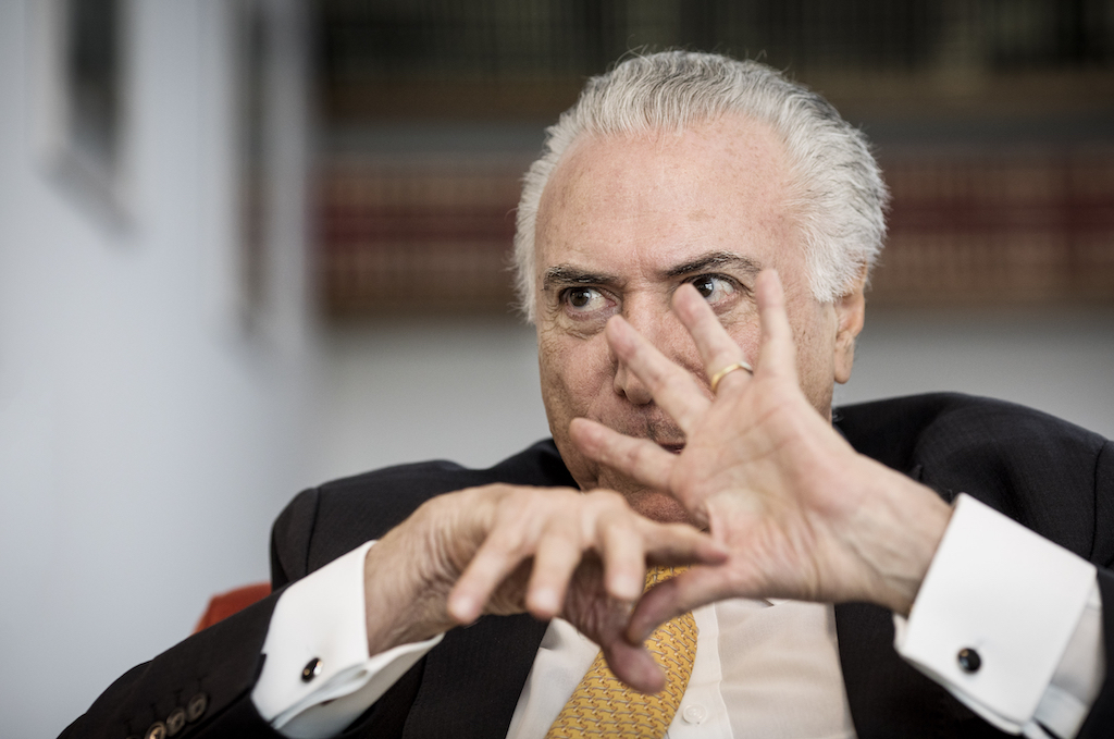 Chama o Temer